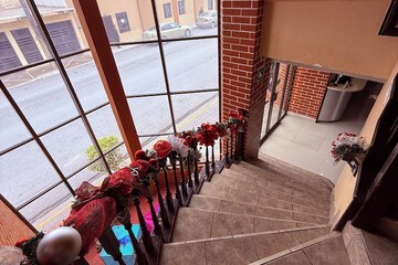 Handrails in stairways