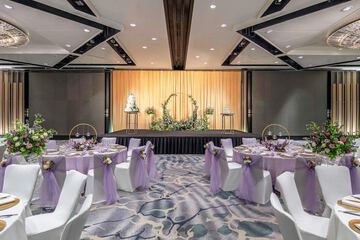Indoor wedding