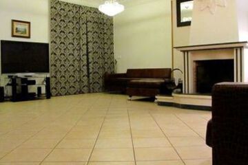 Executive Lounge