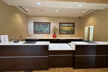Check-in/check-out kiosk