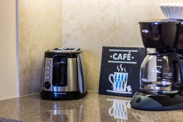 Breakfast/Coffee Service 32 of 41