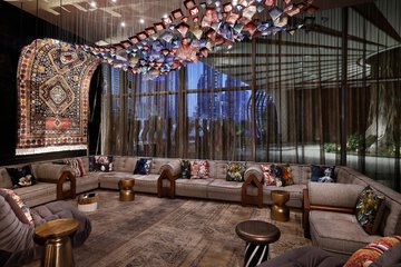 Lobby lounge