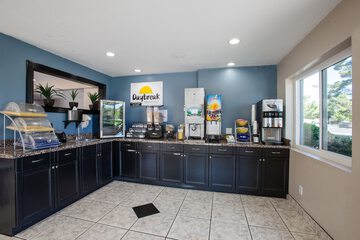 Breakfast/Coffee Service 37 of 39