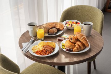 Breakfast meal