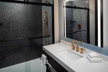 Bathroom shower