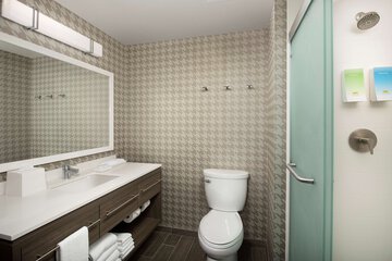 Room 13 of 41