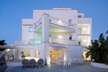 Front of property - evening/night