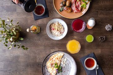 Breakfast meal