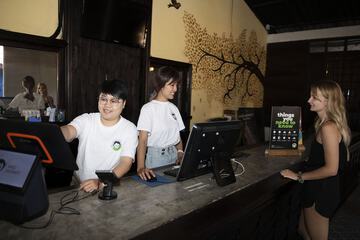 Lobby lounge