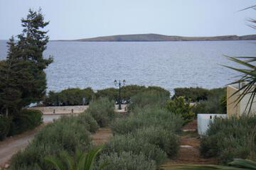 Photo 33