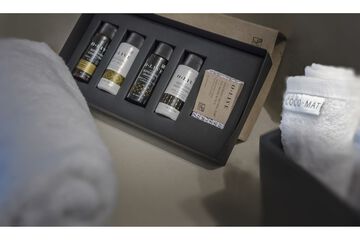 Bathroom amenities