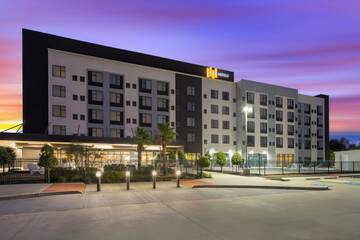 EVEN Hotel Shenandoah - The Woodlands by IHG