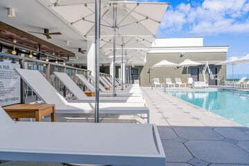 Rooftop pool