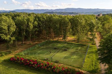 Tennis court