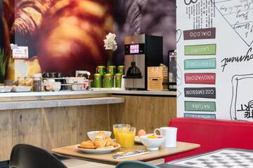 Breakfast area
