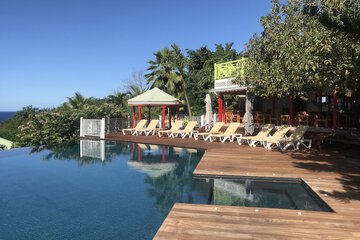 Infinity pool
