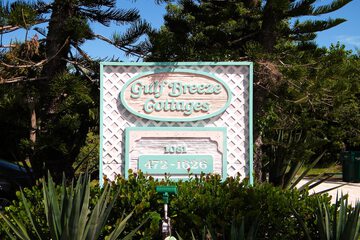 Gulf Breeze Cottages