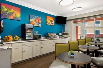 Breakfast/Coffee Service 36 of 37