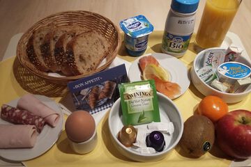 Breakfast meal