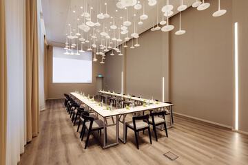 Meeting facility