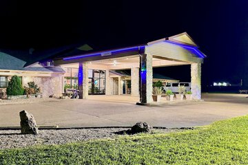 Owensville Motor Inn