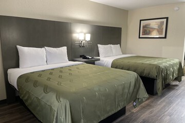 Room 13 of 16