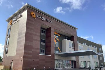 La Quinta Inn & Suites by Wyndham Corpus Christi Southeast