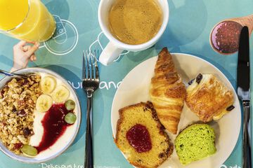 Breakfast meal