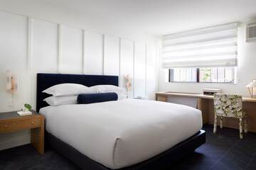 Room 41 of 102