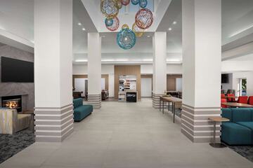 Hotel Interior 6 of 37