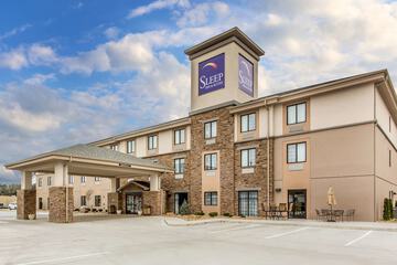 Sleep Inn & Suites