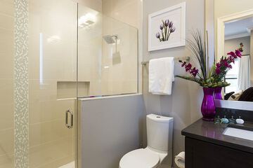 Bathroom shower