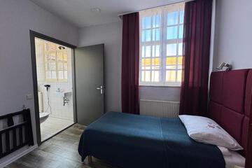 Photo 16