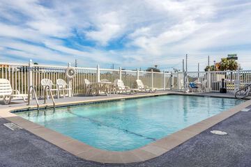 Sleep Inn & Suites Brunswick