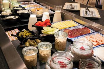 Breakfast buffet