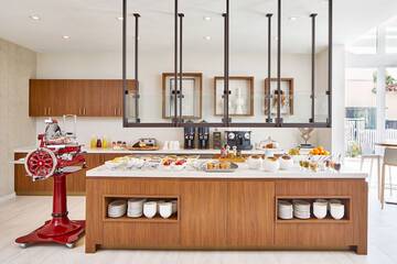 Breakfast buffet