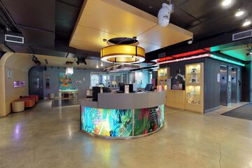 Check-in/check-out kiosk