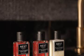 Bathroom amenities