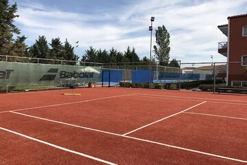 Tennis court