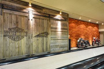 Sports bar