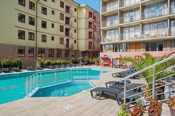 Sundeck