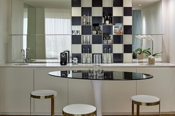 Minibar