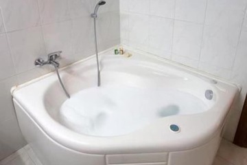 Jetted tub