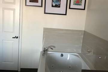 Room 15 of 27