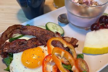 Breakfast meal