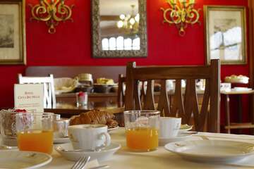 Breakfast area