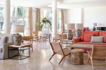 Lobby sitting area