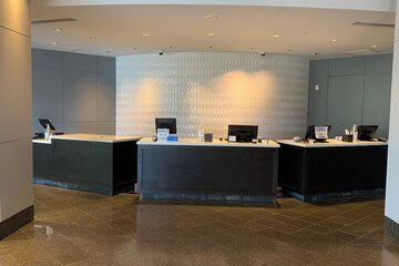 Check-in/check-out kiosk