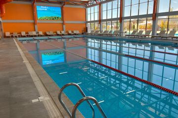 Exercise/lap pool