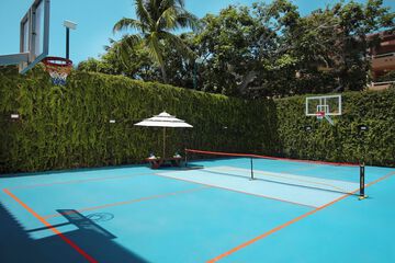 Tennis court